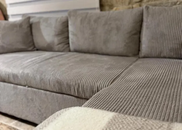 'i Elea' With Courtyard Semesterbostad *