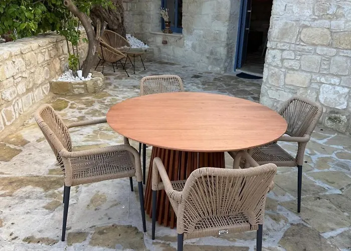 'i Elea' With Courtyard * Letimbou