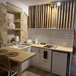 New 'i Elea' With Courtyard بيت للعطل