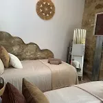 New 'i Elea' With Courtyard Nyaraló