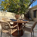 New 'i Elea' With Courtyard Letimbou