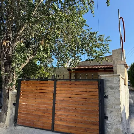 Ferienhaus New 'i Elea' With Courtyard Letimbou