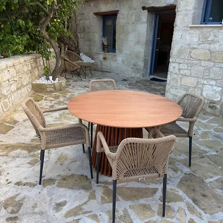 'i Elea' With Courtyard * Letimbou