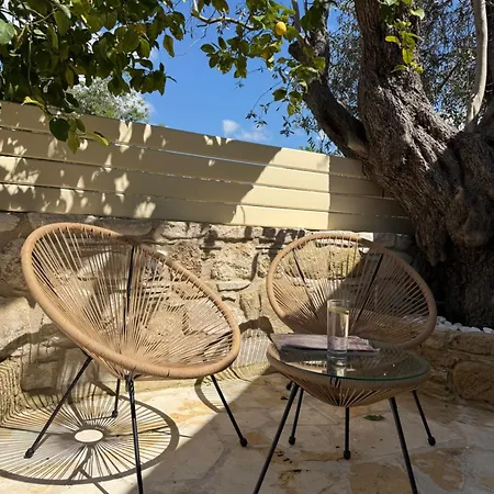 New 'i Elea' With Courtyard Ferienhaus Letimbou