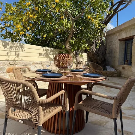 New 'i Elea' With Courtyard Letimbou
