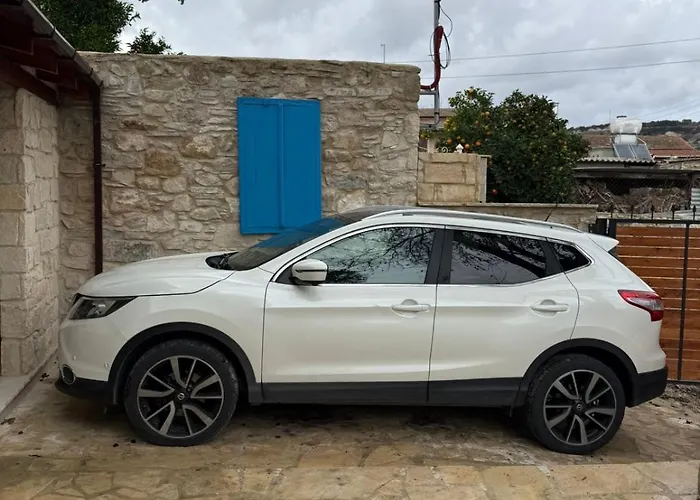 'i Elea' With Courtyard Holiday home *