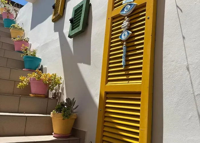 بيت للعطل 'i Elea' With Courtyard