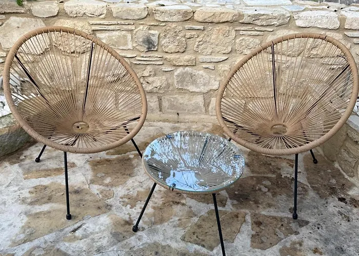 بيت للعطل 'i Elea' With Courtyard Letimbou