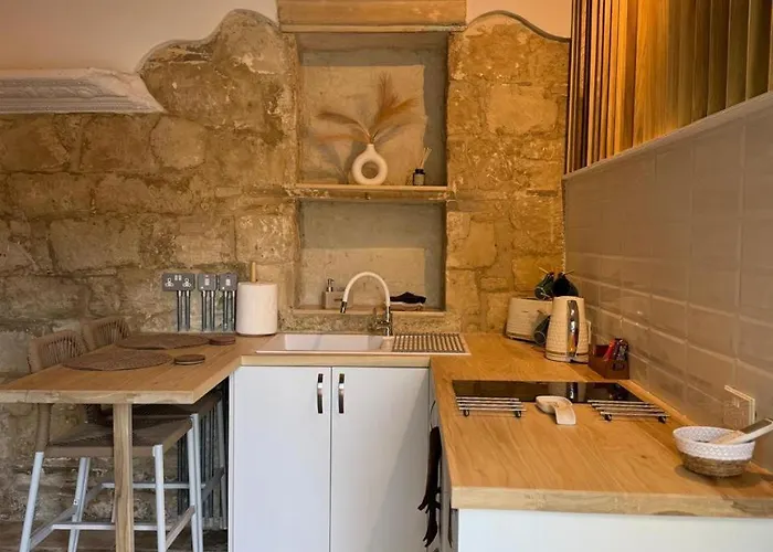 بيت للعطل 'i Elea' With Courtyard