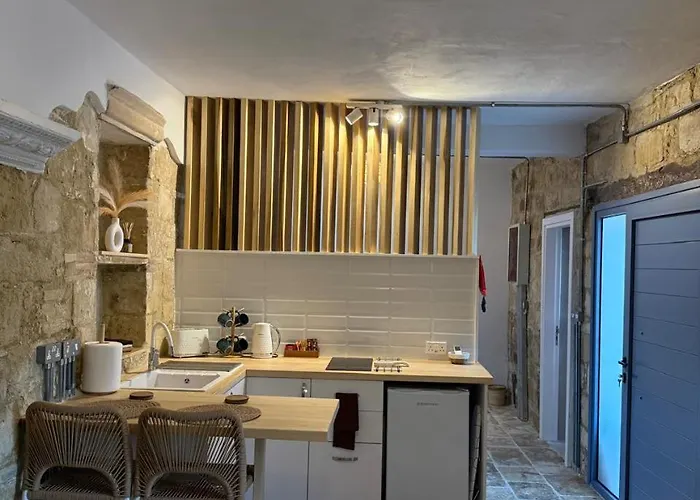 بيت للعطل 'i Elea' With Courtyard