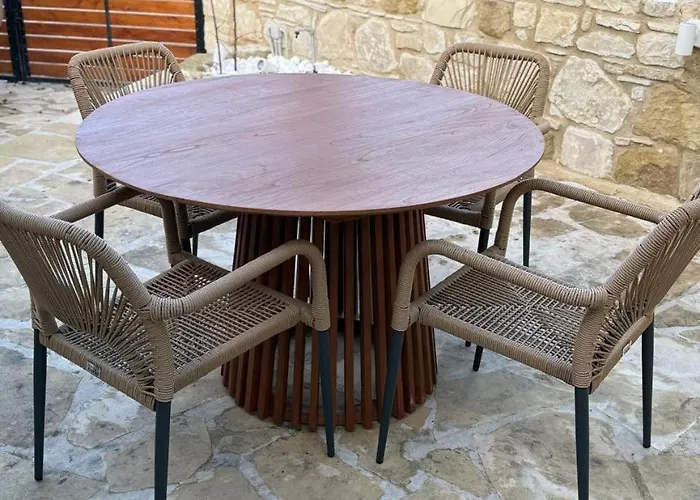 'i Elea' With Courtyard بيت للعطل Letimbou